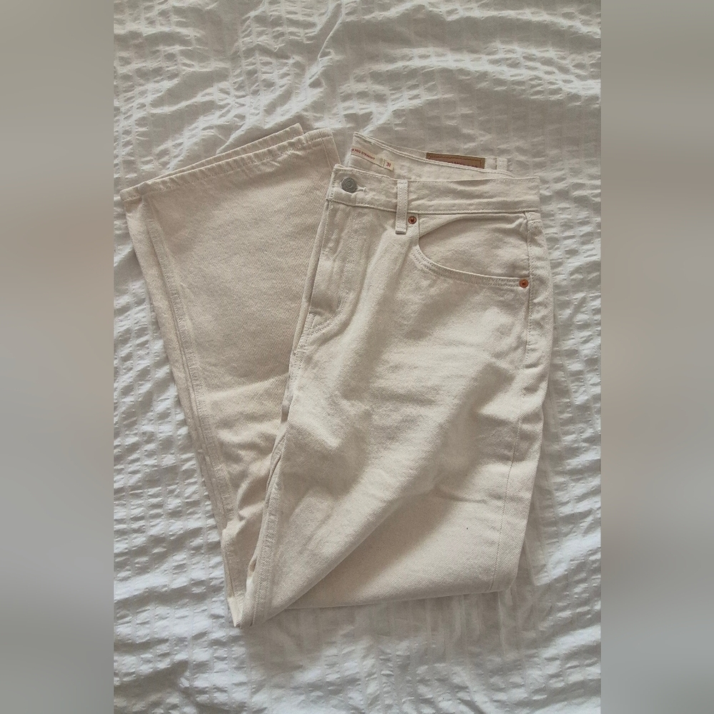 Levis Low Pro Jean - Picture 2 of 4